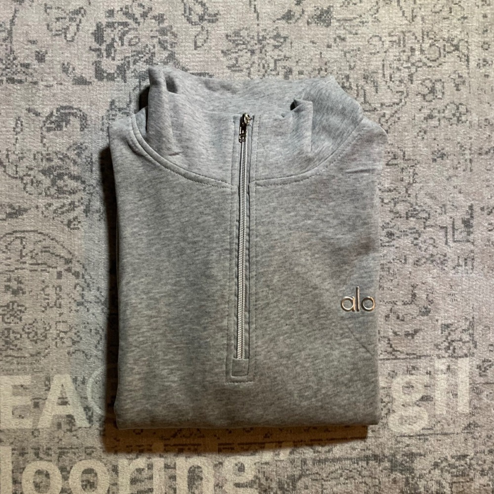 Alo Yoga Grey Heather Quarter Zip Pullover and Open Leg Sweatpants Set Medium - Picture 7 of 11